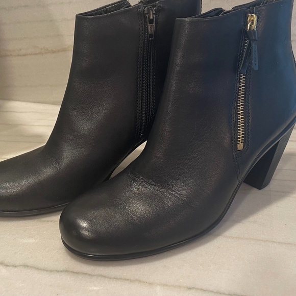 Ecco Black Leather Zip Heel Ankle Boots 39 - Picture 1 of 5